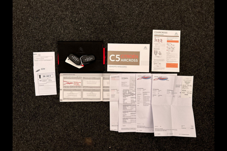 Citroën C5 Aircross 1.6PureTech Business Plus| Origineel NL | Carplay Trekhaak Stoel-verwarming/massage Camera Panoramadak Keyless