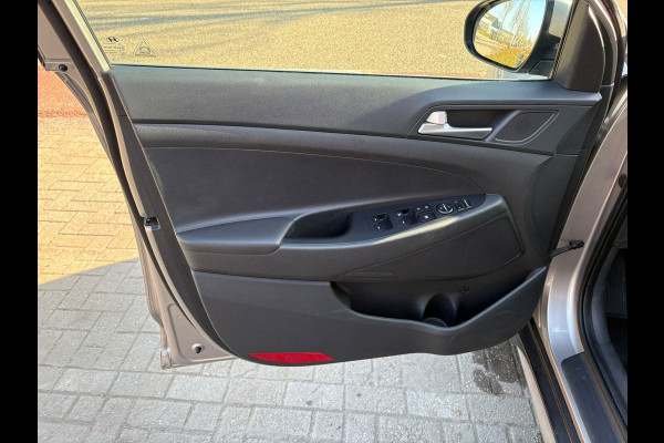 Hyundai Tucson 1.6 T-GDi Comfort 4WD Nieuwe APK CAMERA,STOELVERWARMING,TREKHAAK