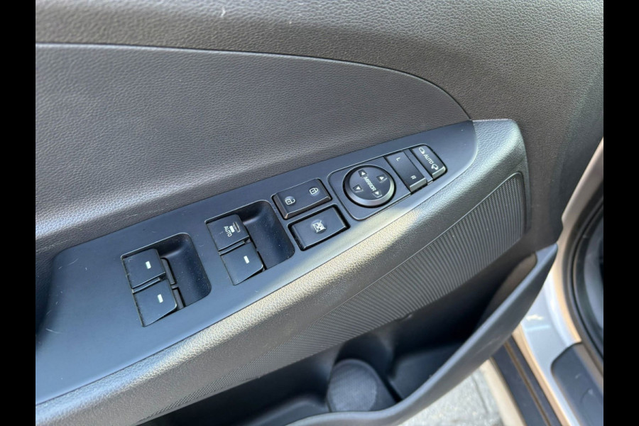 Hyundai Tucson 1.6 T-GDi Comfort 4WD Nieuwe APK CAMERA,STOELVERWARMING,TREKHAAK