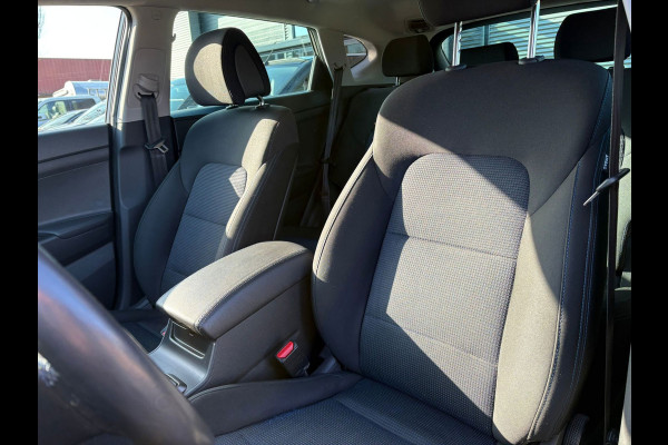 Hyundai Tucson 1.6 T-GDi Comfort 4WD Nieuwe APK CAMERA,STOELVERWARMING,TREKHAAK