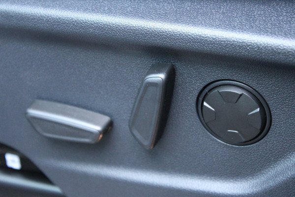 Ford Tourneo Custom PHEV L1H1 Titanium X | Panorama | Leder | AGR | B&O | 2x Elektr.schuifdeuren