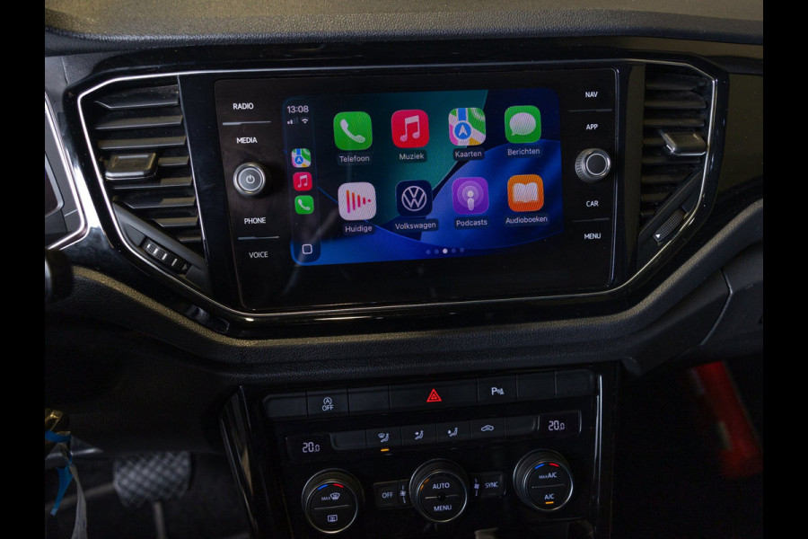 Volkswagen T-Roc Sport / 150pk / Achteruitrij camera / Virtual cockpit / Adaptieve cruise control /