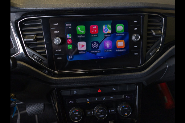 Volkswagen T-Roc Sport / 150pk / Achteruitrij camera / Virtual cockpit / Adaptieve cruise control /