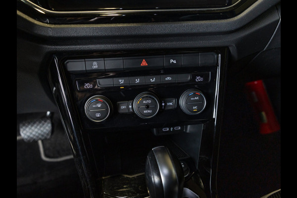 Volkswagen T-Roc Sport / 150pk / Achteruitrij camera / Virtual cockpit / Adaptieve cruise control /