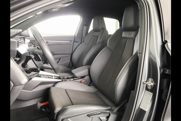 Audi A3 Sportback 45 TFSI e S edition Competition 245pk | Ambient Lighting | Afgevlakt stuur | Audi soundsystem | Parkeerhulp V+A