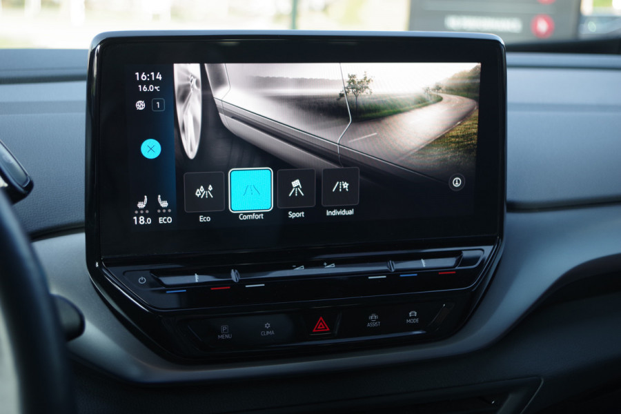 Volkswagen ID.4 Max 77 kWh, Winterpakket, Leder / Alcantara, Camera, Warmtepomp