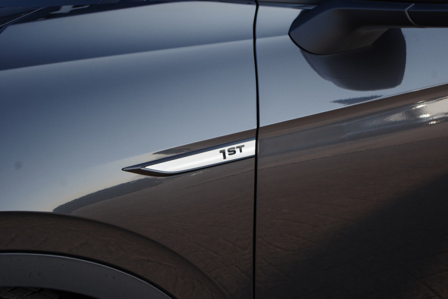 Volkswagen ID.4 Max 77 kWh, Winterpakket, Leder / Alcantara, Camera, Warmtepomp