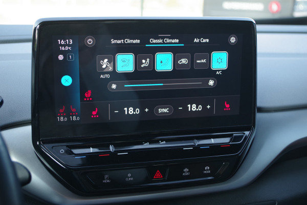 Volkswagen ID.4 Max 77 kWh, Winterpakket, Leder / Alcantara, Camera, Warmtepomp