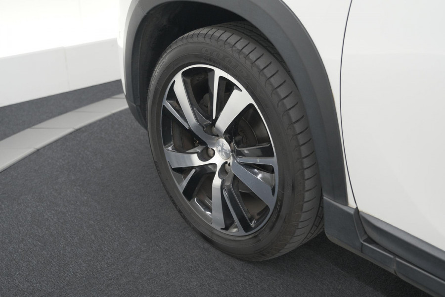 Peugeot 2008 PureTech 110 EAT6 GT-Line | Trekhaak | Camera | Navigatie | Parkeersensoren