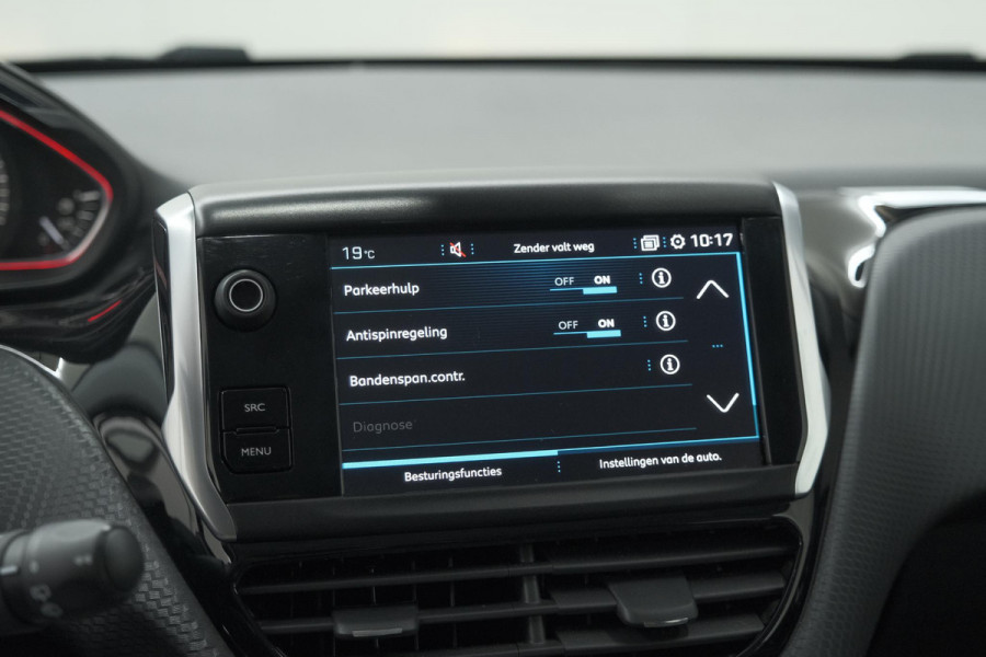 Peugeot 2008 PureTech 110 EAT6 GT-Line | Trekhaak | Camera | Navigatie | Parkeersensoren