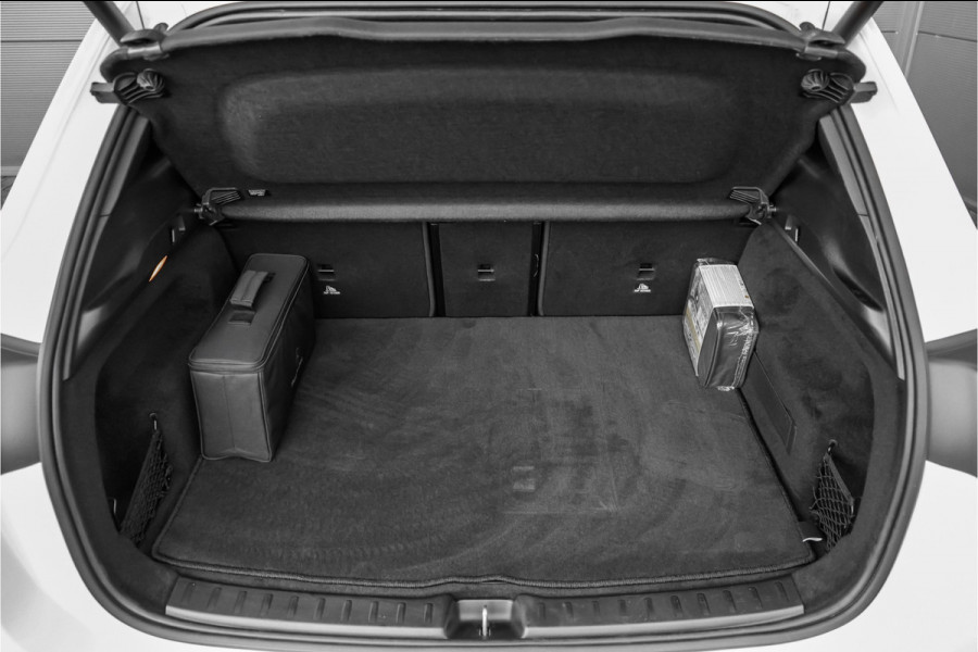 Mercedes-Benz EQA 250 Edition 1 67 kWh AMG Line Pano Camera Stoelverw