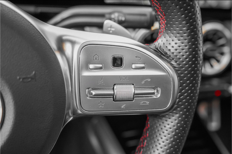 Mercedes-Benz EQA 250 Edition 1 67 kWh AMG Line Pano Camera Stoelverw