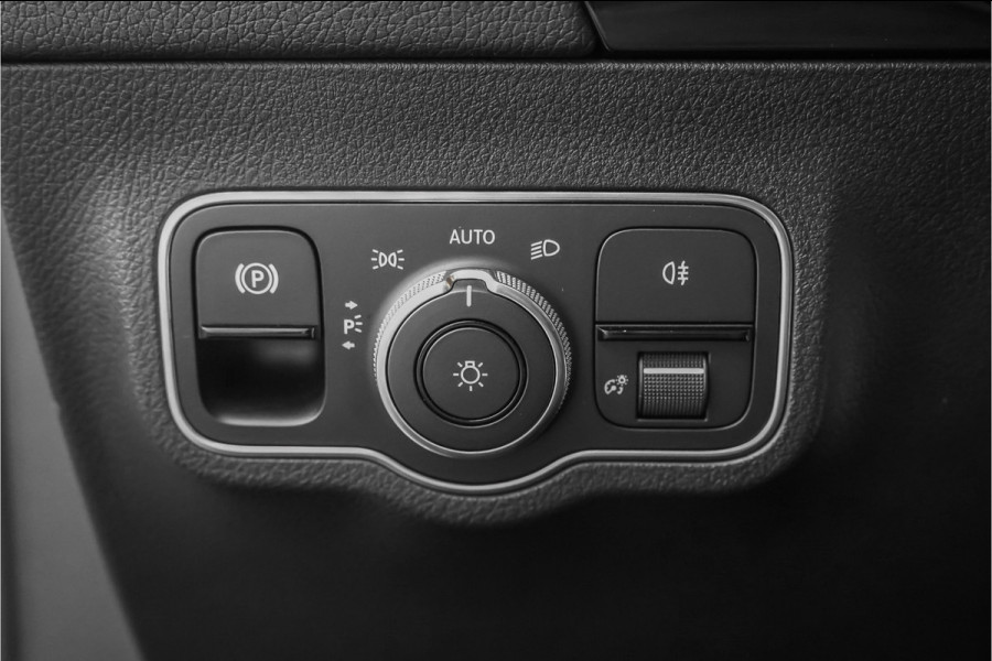 Mercedes-Benz EQA 250 Edition 1 67 kWh AMG Line Pano Camera Stoelverw