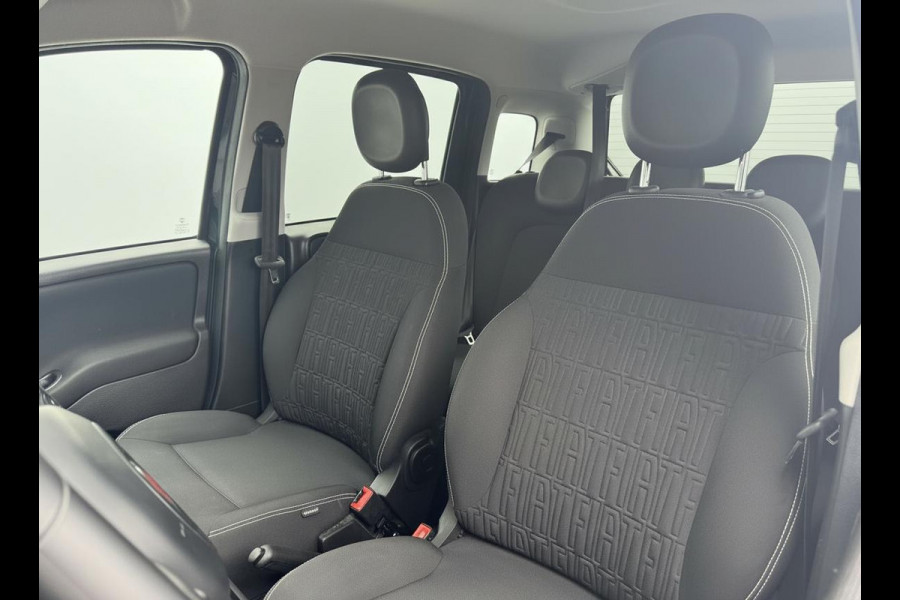 Fiat Panda 1.0 Hybrid RED Cross | Apple carplay | Climate control | Prijs is rijklaar!