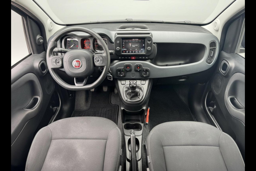 Fiat Panda 1.0 Hybrid RED Cross | Apple carplay | Climate control | Prijs is rijklaar!