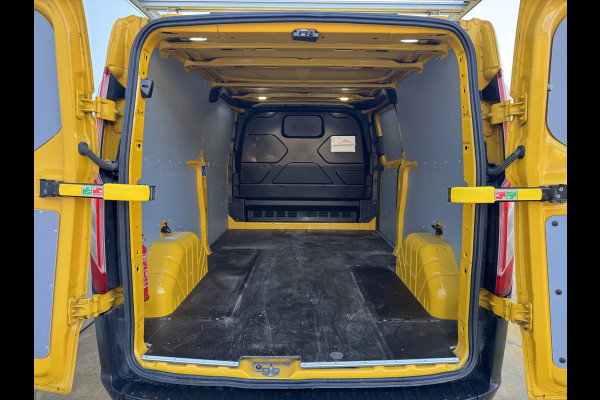 Ford Transit Custom 320 2.0 TDCI L2H1 Trend Trekhaak LED Airco Cruise Imperiaal Ladder Stoelverwarming Parkeersensoren Voor en Achter