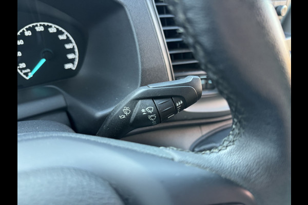 Ford Transit Custom 320 2.0 TDCI L2H1 Trend Trekhaak LED Airco Cruise Imperiaal Ladder Stoelverwarming Parkeersensoren Voor en Achter