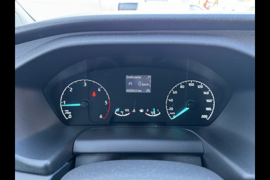 Ford Transit Custom 320 2.0 TDCI L2H1 Trend Trekhaak LED Airco Cruise Imperiaal Ladder Stoelverwarming Parkeersensoren Voor en Achter