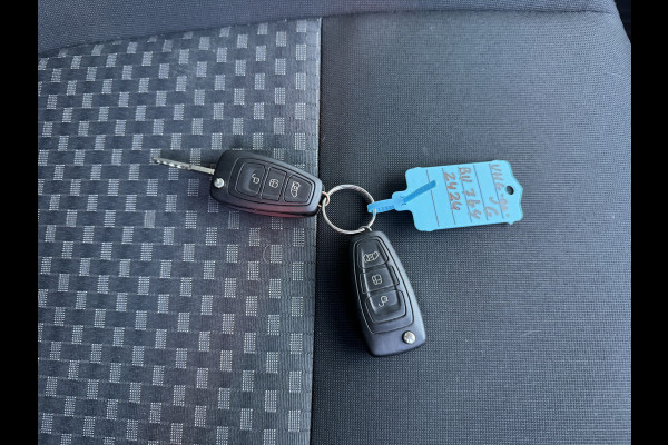 Ford Transit Custom 320 2.0 TDCI L2H1 Trend Trekhaak LED Airco Cruise Imperiaal Ladder Stoelverwarming Parkeersensoren Voor en Achter