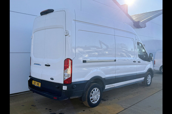 Ford E-Transit 350 68kWh 184PK 317km WLTP 97.5% (SOH) BEV Snelladen L2H3 360° Camera Climate Control Cruise Control Navigatie Carplay Parkeersensoren voor achter