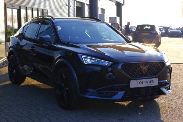 CUPRA Formentor 1.4 e-Hybrid VZ 245 PK Copper Edition PHEV, Panoramadak, Camera, Carplay, Adap. Cruise Control