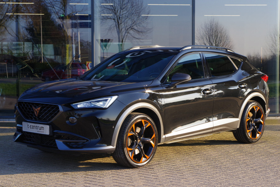 CUPRA Formentor 1.4 e-Hybrid VZ 245 PK Copper Edition PHEV, Panoramadak, Camera, Carplay, Adap. Cruise Control