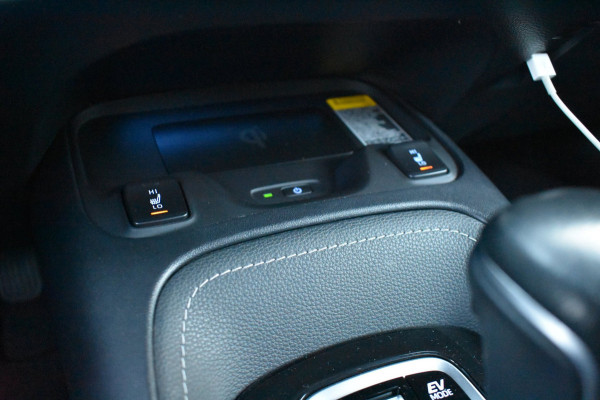 Toyota Corolla 1.8 Hybrid Dynamic | CAMERA | STOELVERWARMING | APPLE CARPLAY | ANDROID AUTO | NAP |