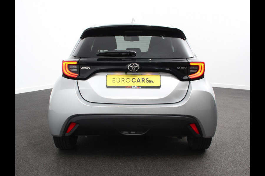 Toyota Yaris 1.5 Hybrid Dynamic Automaat Climate control | Cruise control adaptieve | LED | Achteruitrijcamera | Lane assist | Apple Carplay/ Android Auto |