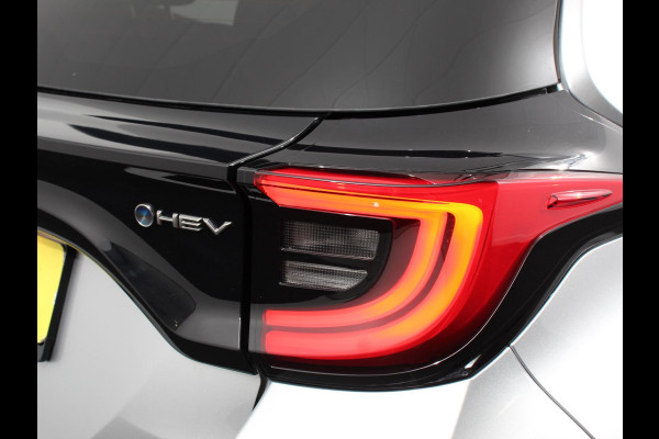 Toyota Yaris 1.5 Hybrid Dynamic Automaat Climate control | Cruise control adaptieve | LED | Achteruitrijcamera | Lane assist | Apple Carplay/ Android Auto |