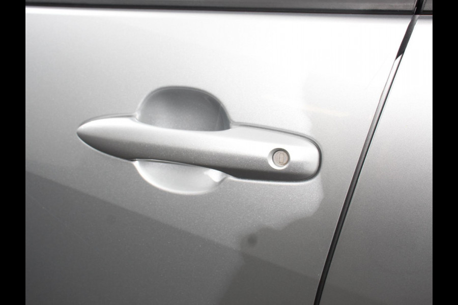 Toyota Yaris 1.5 Hybrid Dynamic Automaat Climate control | Cruise control adaptieve | LED | Achteruitrijcamera | Lane assist | Apple Carplay/ Android Auto |