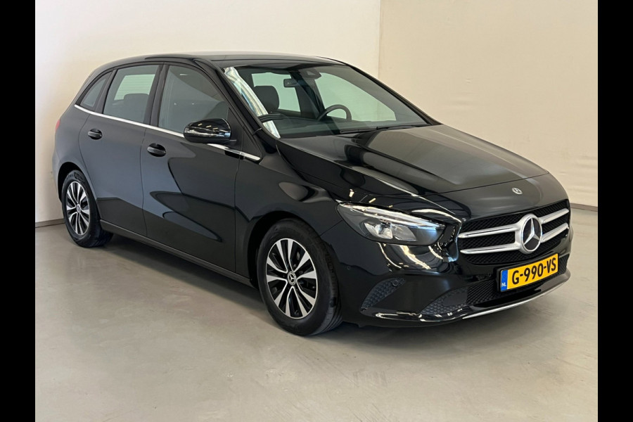 Mercedes-Benz B-Klasse 180d / NL-auto / Widescreen / CarPlay / Stoelverwarming