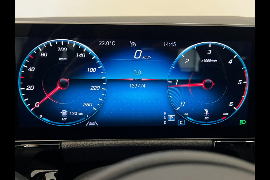 Mercedes-Benz B-Klasse 180d / NL-auto / Widescreen / CarPlay / Stoelverwarming