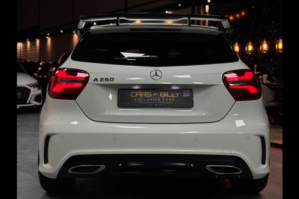 Mercedes-Benz A-Klasse 250|MOTORSPORT|STOELVER|NAVI|CRUISE|PANO