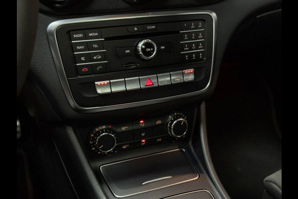 Mercedes-Benz A-Klasse 250|MOTORSPORT|STOELVER|NAVI|CRUISE|PANO