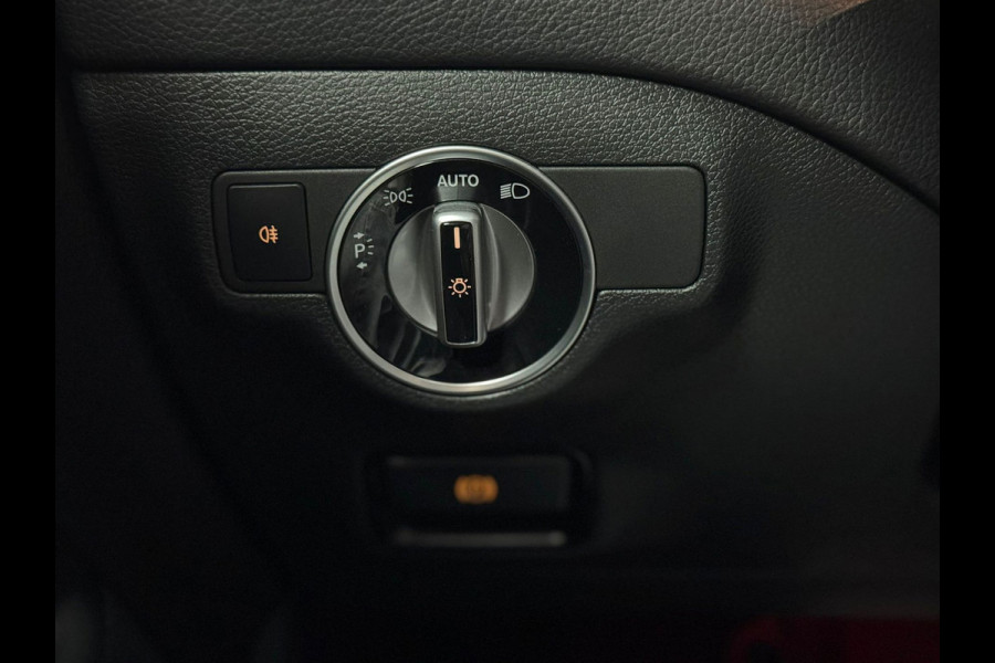 Mercedes-Benz A-Klasse 250|MOTORSPORT|STOELVER|NAVI|CRUISE|PANO