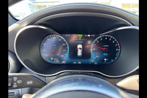 Mercedes-Benz GLC 300e 4MATIC AMG Line PHEV 320pk | Trekhaak | Panoramadak | 2 bandensets | Leder | Adaptive cruise control | Camera