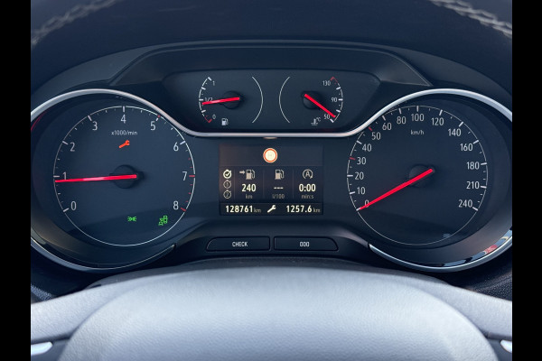 Opel Grandland X BWJ 2020 | 1.2T 131PK Business Executive | CLIMA | NAVI | CARPLAY | CAMERA A | PRIVACY GLASS | PDC 2X | LICHTMETAAL | CRUISE |