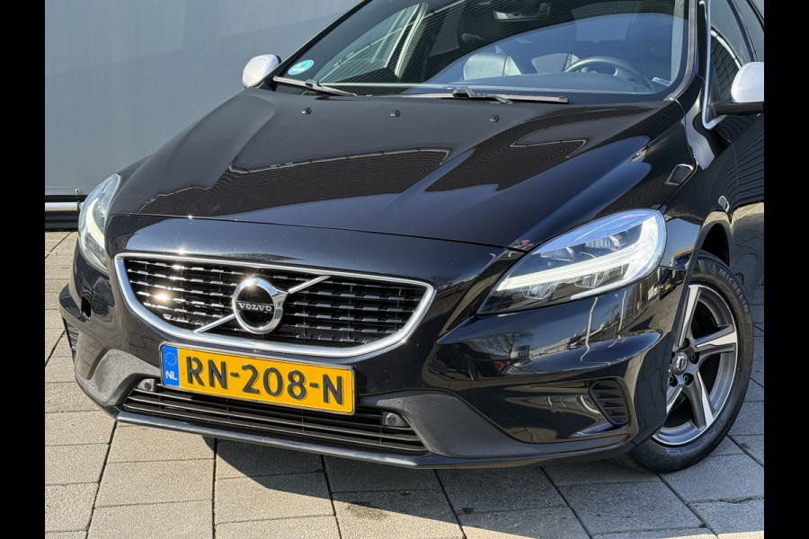 Volvo V40 BWJ 2018 | 2.0 D3 150PK R-DESIGN | TREKHAAK | PANO DAK | LEER | CAMERA A | CLIMA | NAVI | STOELVERW | PREMIUM AUDIO
