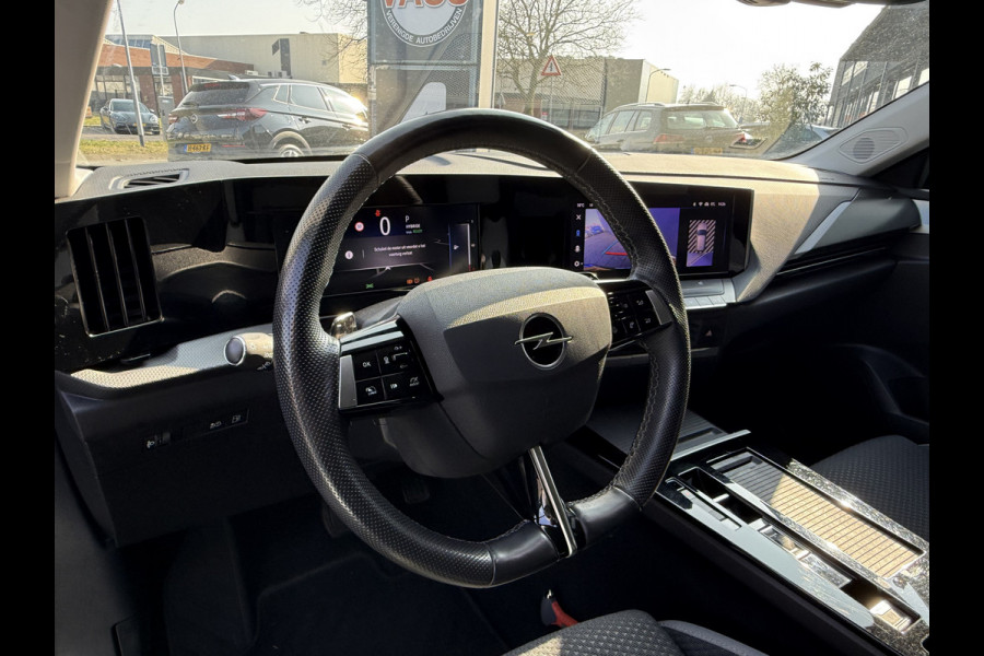 Opel Astra BWJ 2022 | SOH 97,5% 1.6 Hybrid 181PK SPORT | CAMERA A | CLIMA | NAVI | SPORTSTOELEN | STOEL&STUUR VERW | PDC 2X | CARPLAY | PRIVACY GLASS |