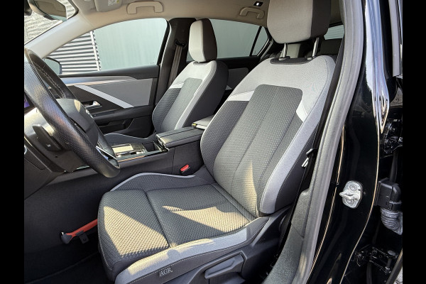 Opel Astra BWJ 2022 | SOH 97,5% 1.6 Hybrid 181PK SPORT | CAMERA A | CLIMA | NAVI | SPORTSTOELEN | STOEL&STUUR VERW | PDC 2X | CARPLAY | PRIVACY GLASS |