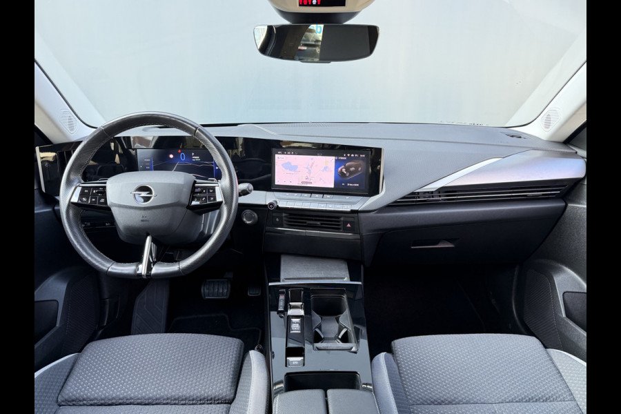 Opel Astra BWJ 2022 | SOH 97,5% 1.6 Hybrid 181PK SPORT | CAMERA A | CLIMA | NAVI | SPORTSTOELEN | STOEL&STUUR VERW | PDC 2X | CARPLAY | PRIVACY GLASS |