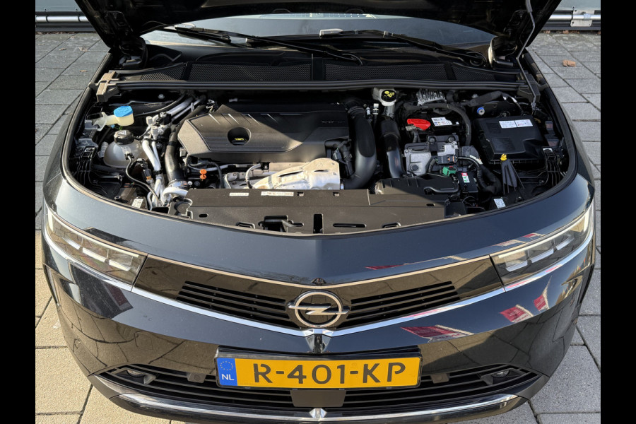 Opel Astra BWJ 2022 | SOH 97,5% 1.6 Hybrid 181PK SPORT | CAMERA A | CLIMA | NAVI | SPORTSTOELEN | STOEL&STUUR VERW | PDC 2X | CARPLAY | PRIVACY GLASS |