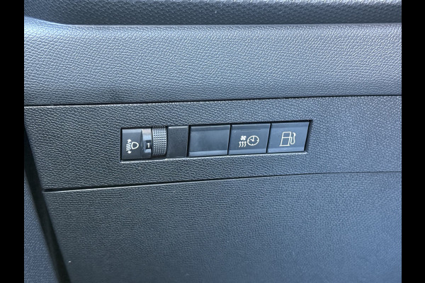 Opel Astra BWJ 2022 | SOH 97,5% 1.6 Hybrid 181PK SPORT | CAMERA A | CLIMA | NAVI | SPORTSTOELEN | STOEL&STUUR VERW | PDC 2X | CARPLAY | PRIVACY GLASS |