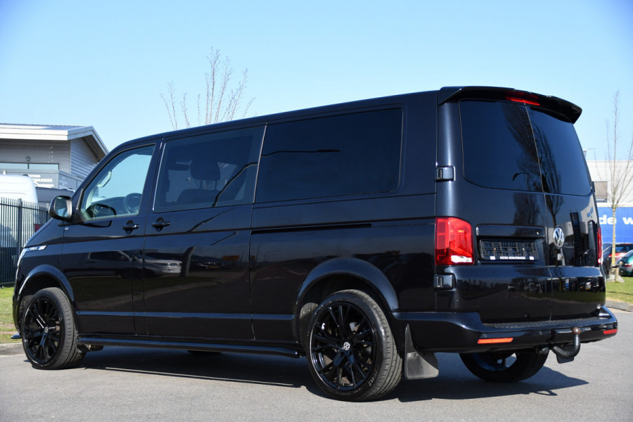 Volkswagen Transporter 2.0 TDI L2H1 32 DC Bulli Virtual, Adaptieve Cruise, Carplay, LED, 150PK, Stoelverwarming, Trekhaak, 2 x Schuifdeur, Standkachel, Uniek!