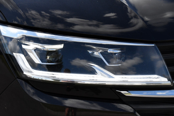 Volkswagen Transporter 2.0 TDI L2H1 32 DC Bulli Virtual, Adaptieve Cruise, Carplay, LED, 150PK, Stoelverwarming, Trekhaak, 2 x Schuifdeur, Standkachel, Uniek!