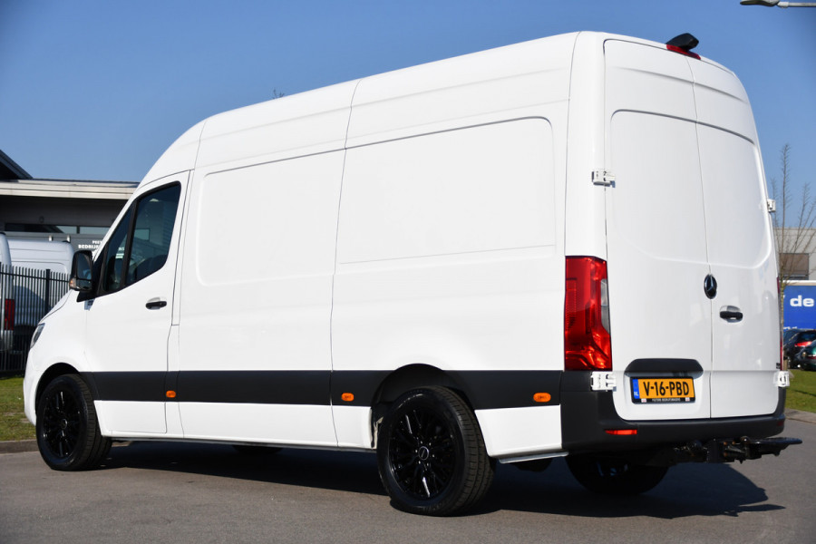 Mercedes-Benz Sprinter 319 V6 3.0 CDI L2H2 PB Edition Camera, Cruise, Carplay, 3500kg Trekhaak, 10,5'' Mbux, LED, Stoelverwarming, Automaat Uniek!