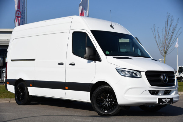 Mercedes-Benz Sprinter 319 V6 3.0 CDI L2H2 PB Edition Camera, Cruise, Carplay, 3500kg Trekhaak, 10,5'' Mbux, LED, Stoelverwarming, Automaat Uniek!