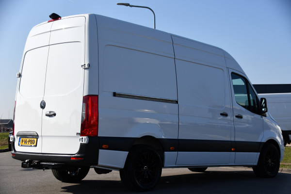 Mercedes-Benz Sprinter 319 V6 3.0 CDI L2H2 PB Edition Camera, Cruise, Carplay, 3500kg Trekhaak, 10,5'' Mbux, LED, Stoelverwarming, Automaat Uniek!