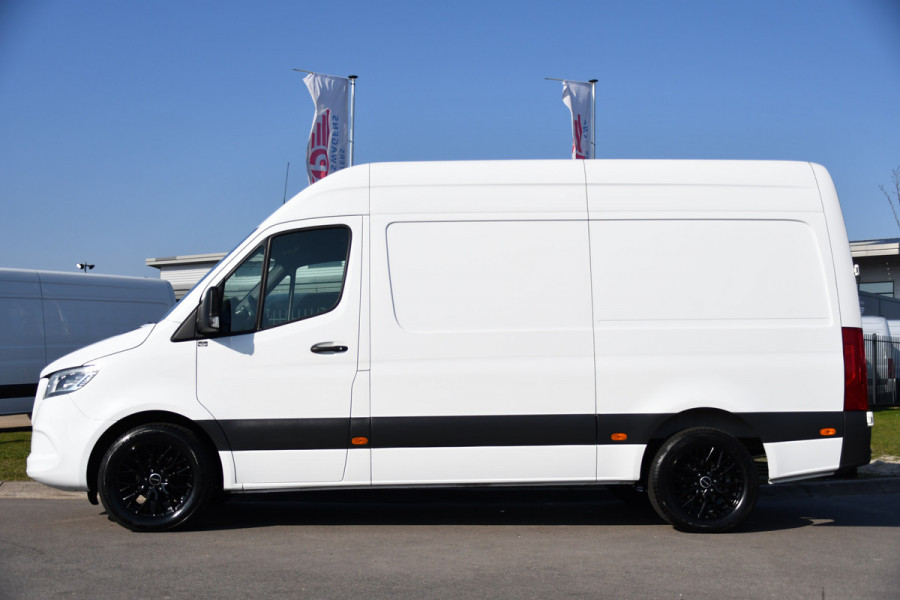 Mercedes-Benz Sprinter 319 V6 3.0 CDI L2H2 PB Edition Camera, Cruise, Carplay, 3500kg Trekhaak, 10,5'' Mbux, LED, Stoelverwarming, Automaat Uniek!