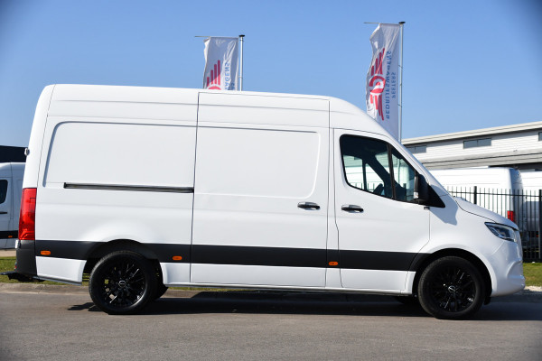 Mercedes-Benz Sprinter 319 V6 3.0 CDI L2H2 PB Edition Camera, Cruise, Carplay, 3500kg Trekhaak, 10,5'' Mbux, LED, Stoelverwarming, Automaat Uniek!